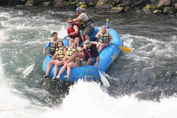 Spainventure White Water Rafting in Genil River rapids