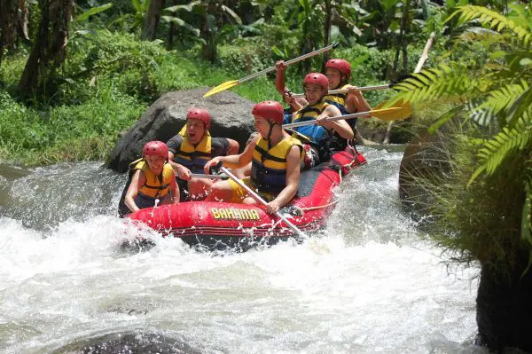 Spainventure White Water Rafting in Genil River small jump