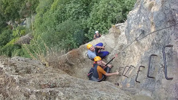 spainventure-canyonig-ronda-rest-at-the-middle-of-via-ferrata