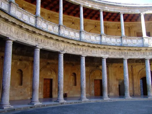 VISITA GUIADA A LA ALHAMBRA Y GRANADA CITY TOUR - Imagen 3