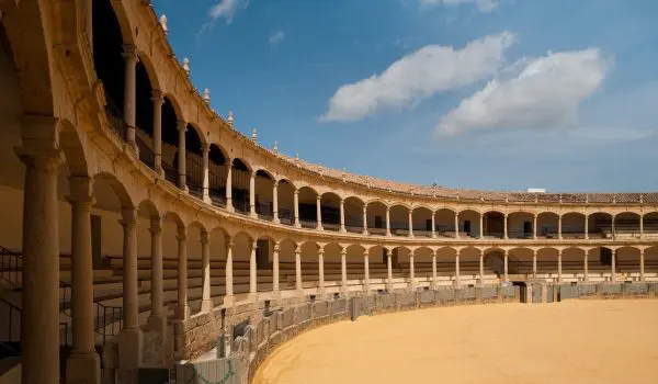 VISITA GUIADA A SETENIL DE LAS BODEGAS Y RONDA - Imagen 5