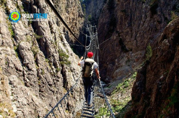 Spainventure Via Ferrata en Ronda Puente Tibetano